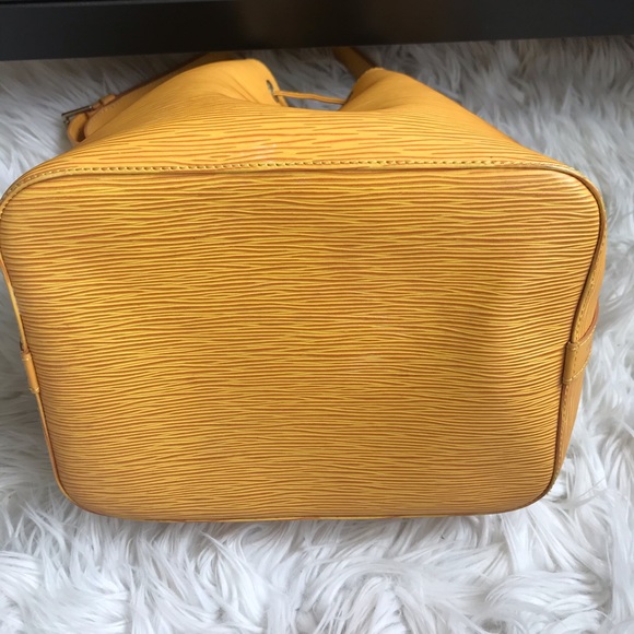 ❗️SOLD LV Epi Petit Noe in Tassil yellow - Picture 5 of 9